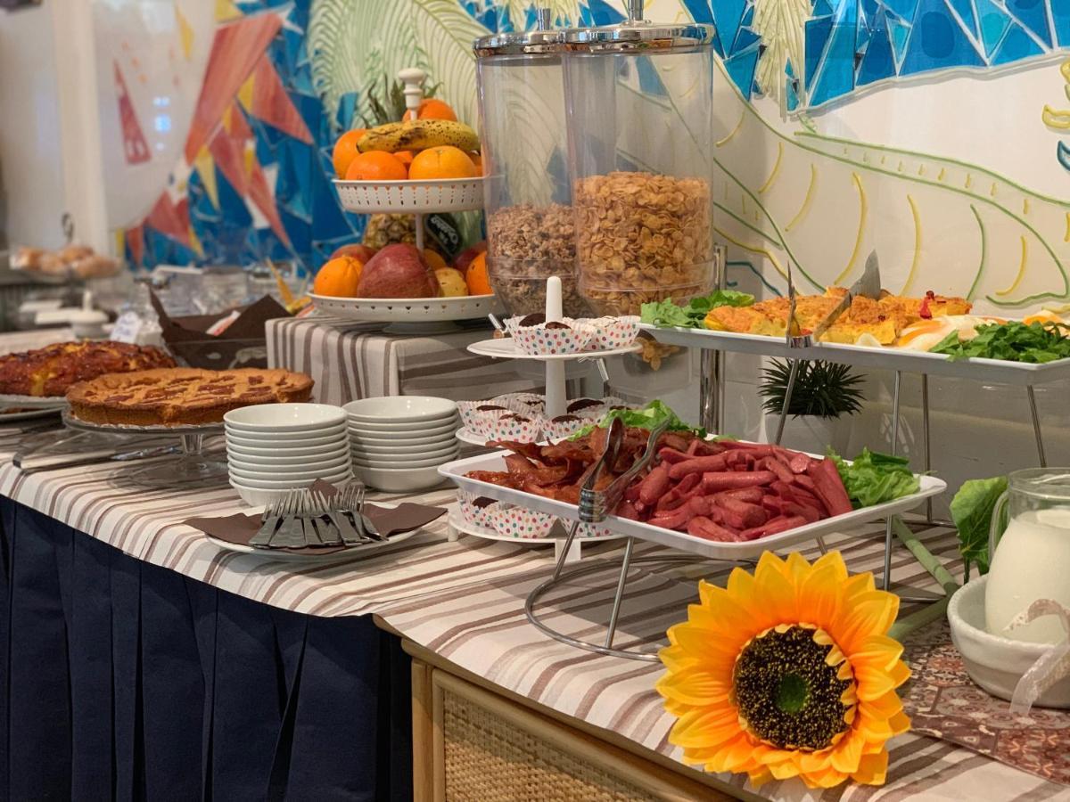 Hotel Palma Benessere Римини Экстерьер фото