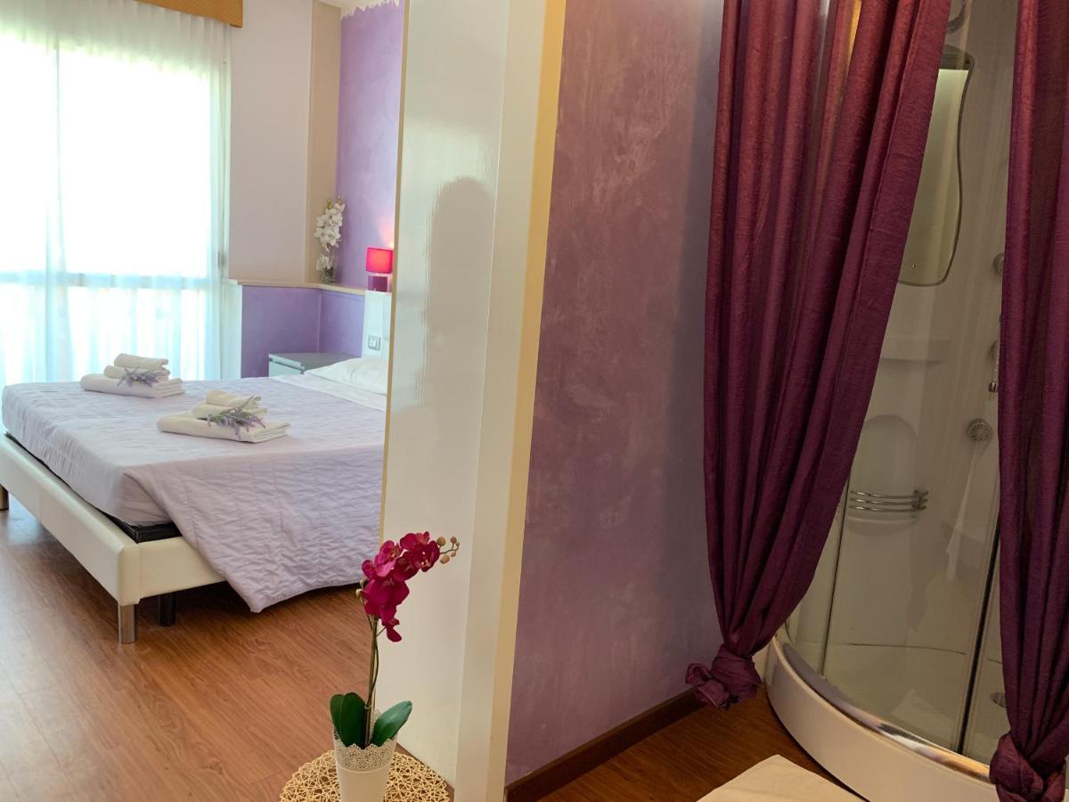 Hotel Palma Benessere Римини Экстерьер фото