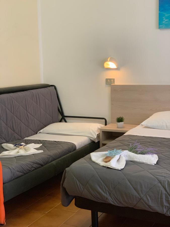 Hotel Palma Benessere Римини Экстерьер фото