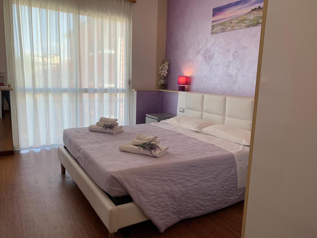 Hotel Palma Benessere Римини Экстерьер фото