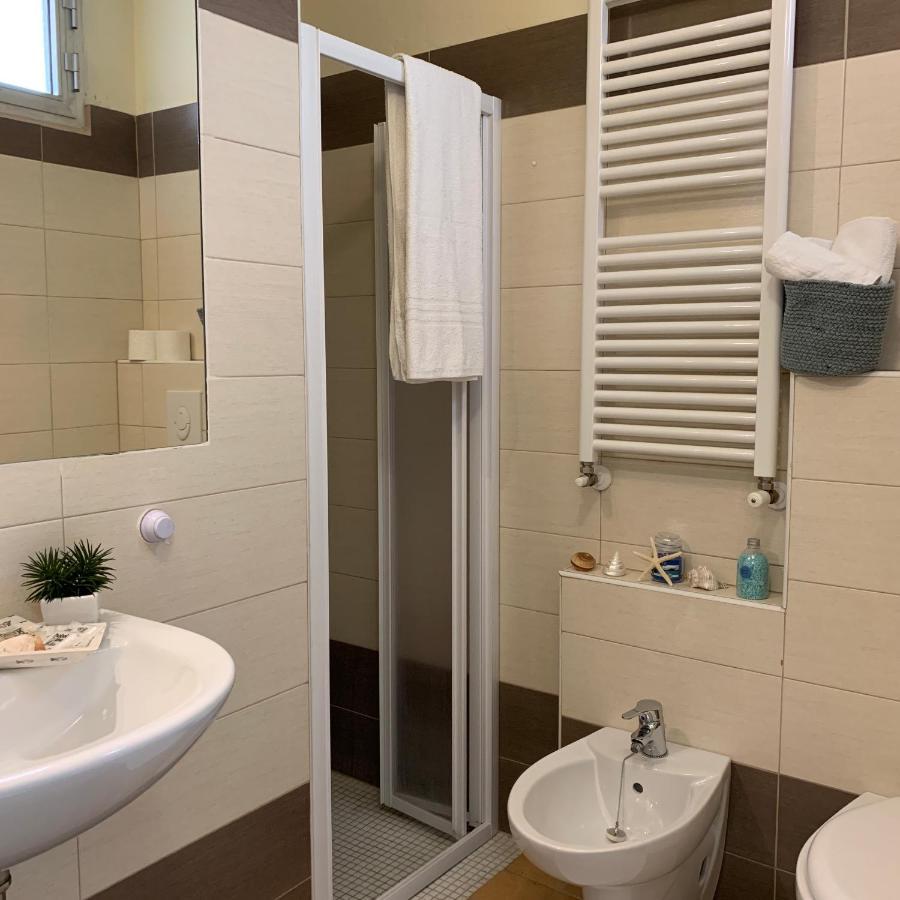 Hotel Palma Benessere Римини Экстерьер фото